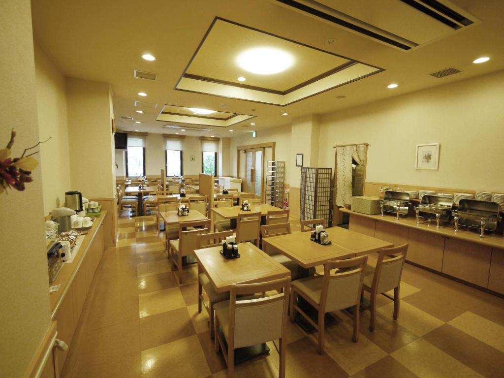 Route-inn Tsubamesanjo Ekimae 3* Sanjo